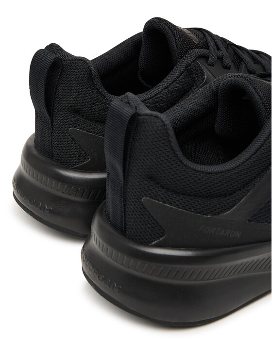 adidas Снікерcи adidas Fortarun 4.0 JQ5166 Чорний