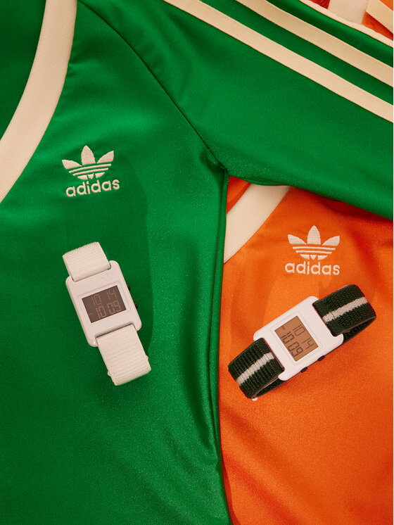 adidas Originals Часовник adidas Originals Retro Pop Digital Watch AOST23064 Бял