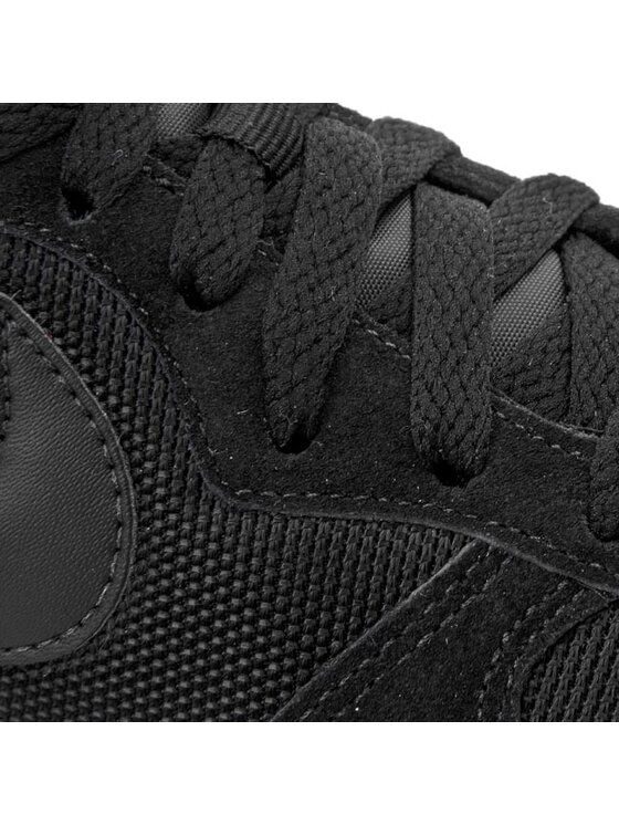 Nike Laisvalaikio batai Nike Md Runner 2 749869 001 Juoda