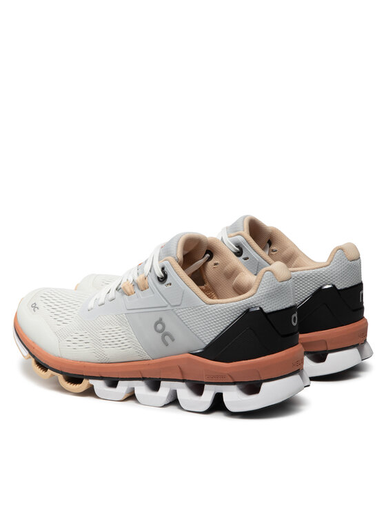 On Pantofi pentru alergare On Cloudace 5099206 Bej