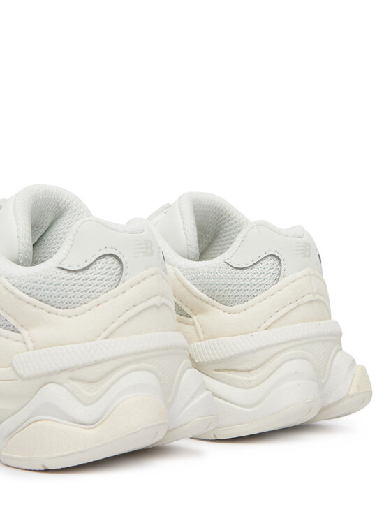 New Balance Sneakersy New Balance IV9060LL Biela