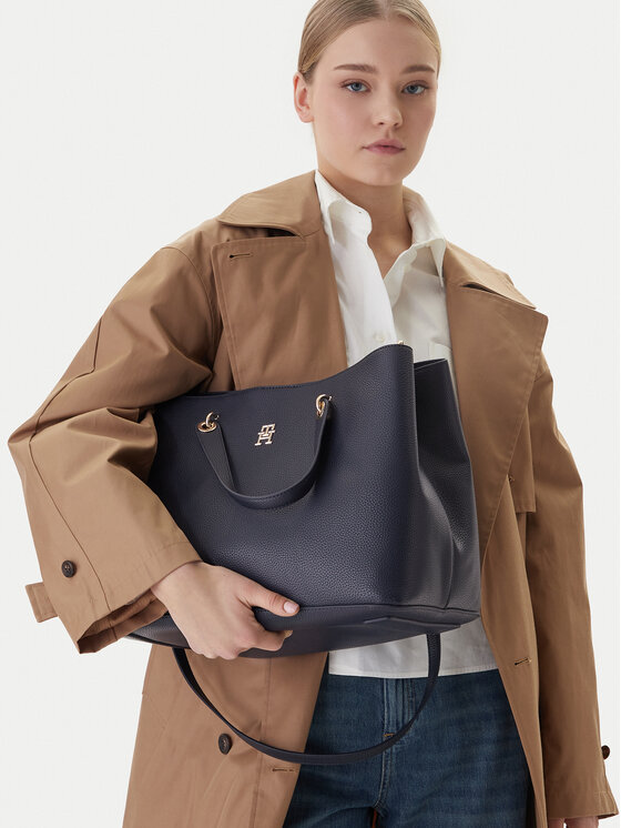 Tommy Hilfiger Ročna torba Tommy Hilfiger Th Emblem Satchel AW0AW15177 Mornarsko modra