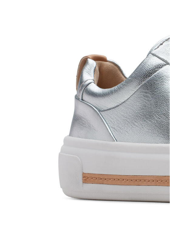 Clarks Снікерcи Clarks Hollyhock Walk 26176310 Срібний