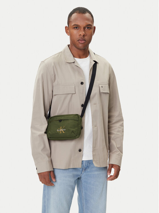 Calvin Klein Torbica za okrog pasu Calvin Klein Bold Camera Bag LV04D3117G Zelena