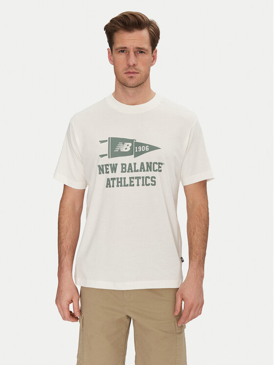 New Balance New Balance Majica MT51924 Bela Relaxed Fit