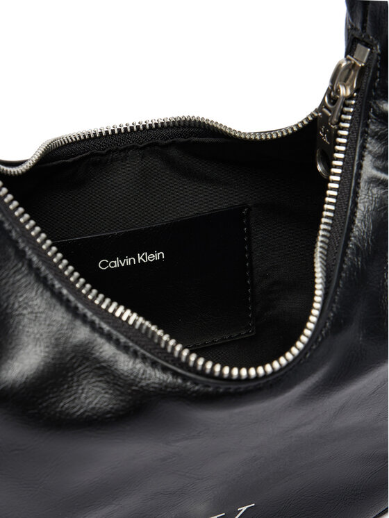 Calvin Klein Ročna torba Calvin Klein Buckle Small Bag LV04F3513G Črna