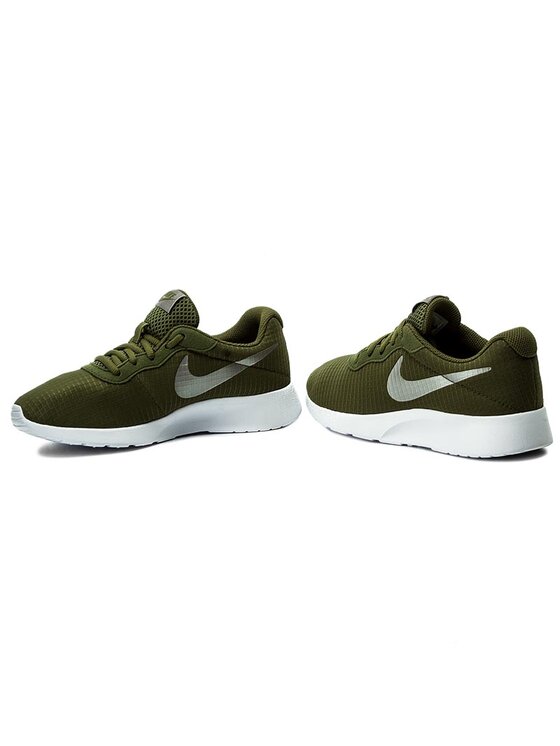 Nike Sneakersy Nike Tanjun Se 844908 302 Zelená