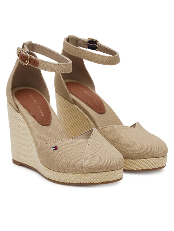 Tommy Hilfiger Pusbačiai Tommy Hilfiger Flag High Wedge Espad Closed Toe FW0FW08494 Smėlio