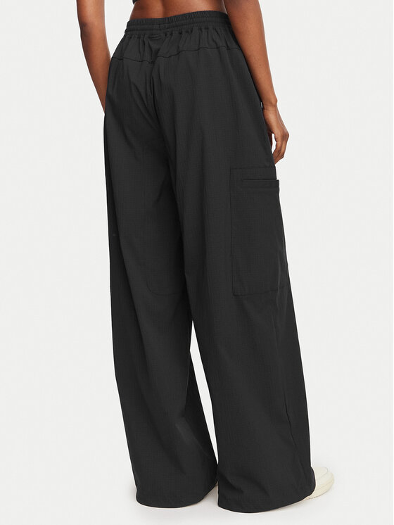 Reebok Reebok Παντελόνι φόρμας Zofia RK25679CCW Μαύρο Relaxed Fit