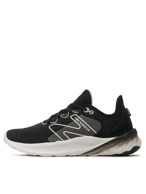 New Balance Scarpe da corsa New Balance Fresh Foam Roav v2 MROAVHK2 Nero