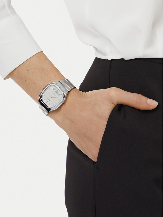 Casio Reloj Casio Vintage AQ-240E-7A2EF Plata