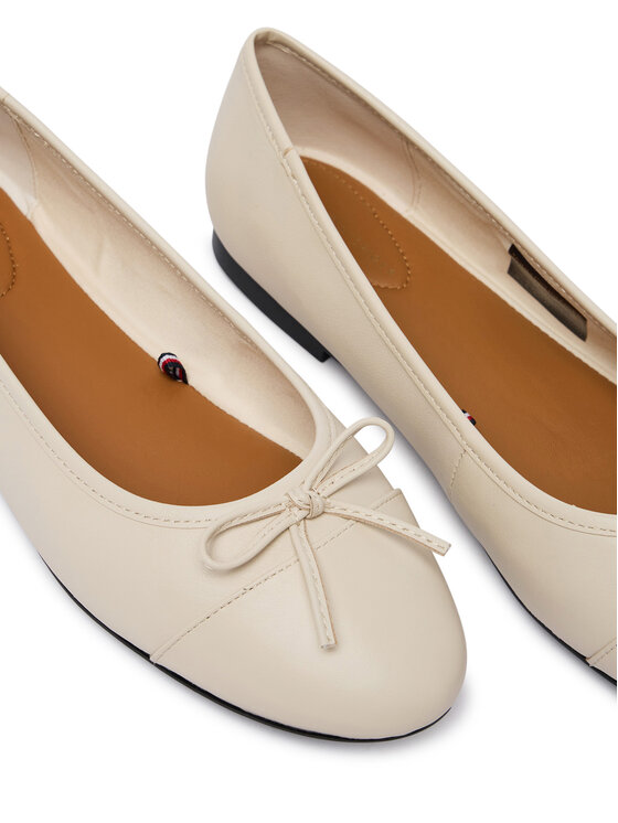 Tommy Hilfiger Balerīnas Tommy Hilfiger Hilfiger Smooth Lthr Ballet FW0FW09241 Écru