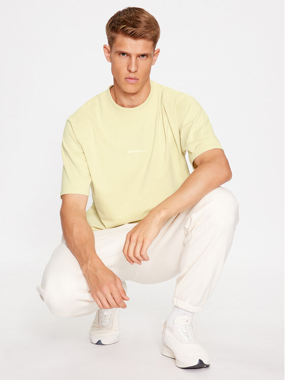 New Balance New Balance Camiseta Athletics Linear T-Shirt MT33560 Amarillo Regular Fit