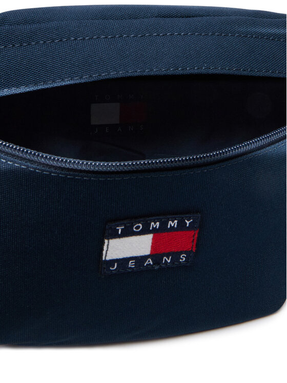 Tommy Jeans Torbica za okrog pasu﻿ Tommy Jeans Tjm Ess Daily Bumbag AM0AM14345 Mornarsko modra