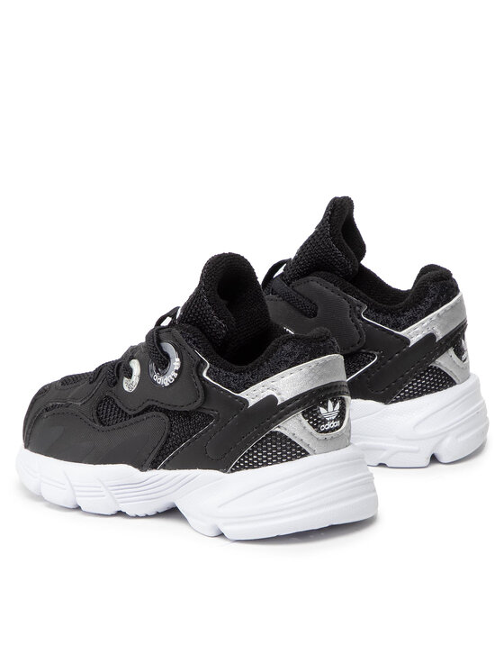 adidas Снікерcи adidas Astir El I GY6664 Чорний