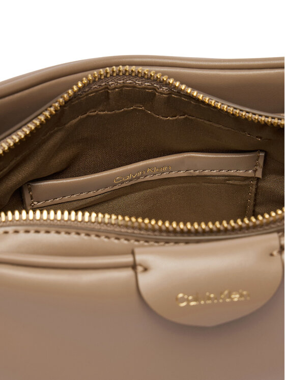 Calvin Klein Torebka Calvin Klein Emblem Trio Top Handle Camera Ba LV04F3370G Beżowy