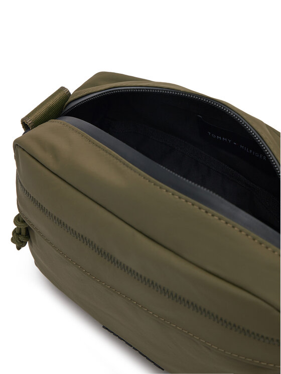 Tommy Hilfiger Somiņa Tommy Hilfiger Th Colour Ew Reporter AM0AM13219 Zaļš