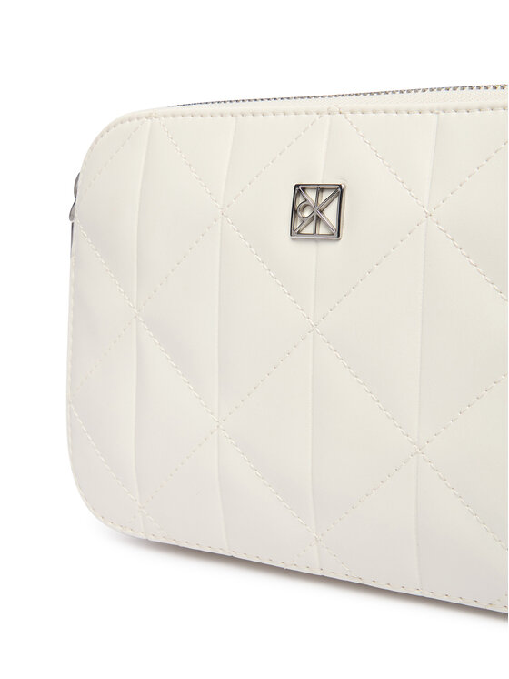 Calvin Klein Ročna torba Calvin Klein Quilted Camera Bag LV04F3328G Bela