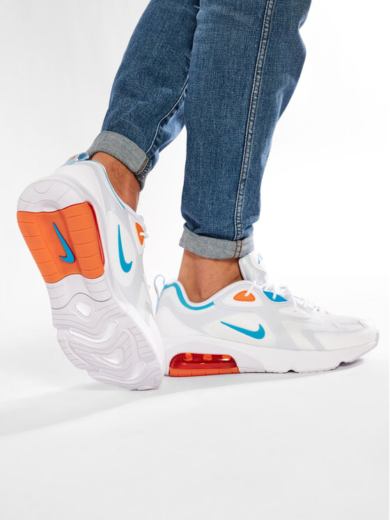 air max 200 with jeans