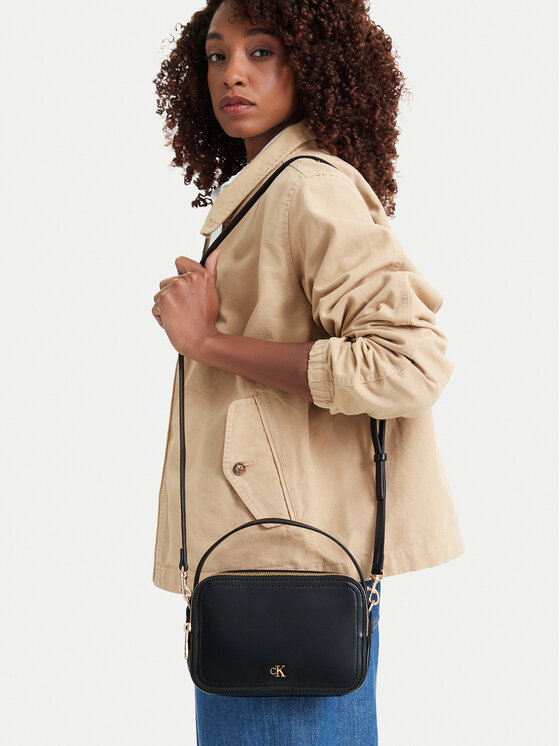 Calvin Klein Rankinė Calvin Klein Ck Hardware Camera Bag LV04F3678G Juoda