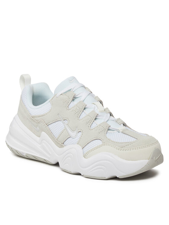 Nike Superge Nike Tech Hera DR9761 100 Bela
