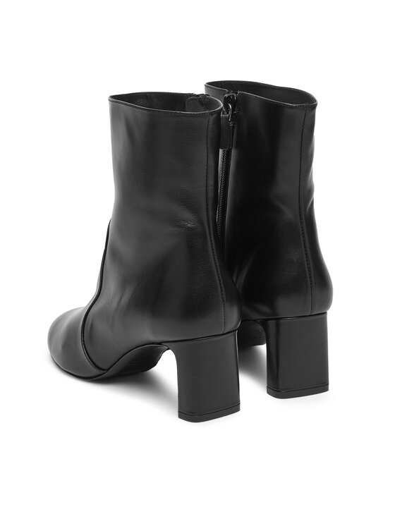 Stuart Weitzman Ботильйони Stuart Weitzman Babette Zip SL542 Чорний