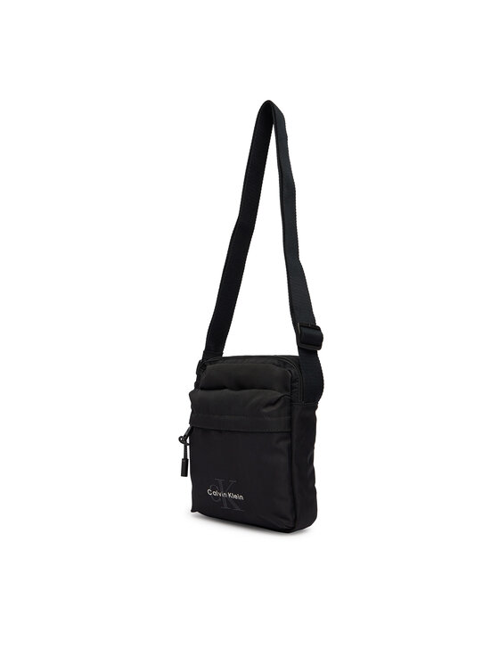 Calvin Klein Saszetka Calvin Klein Bold Reporter LV04D3421G Czarny