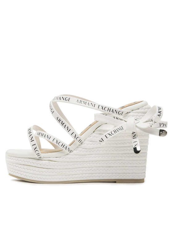 Armani Exchange Сандали Armani Exchange XDP035 XV690 01015 Бял