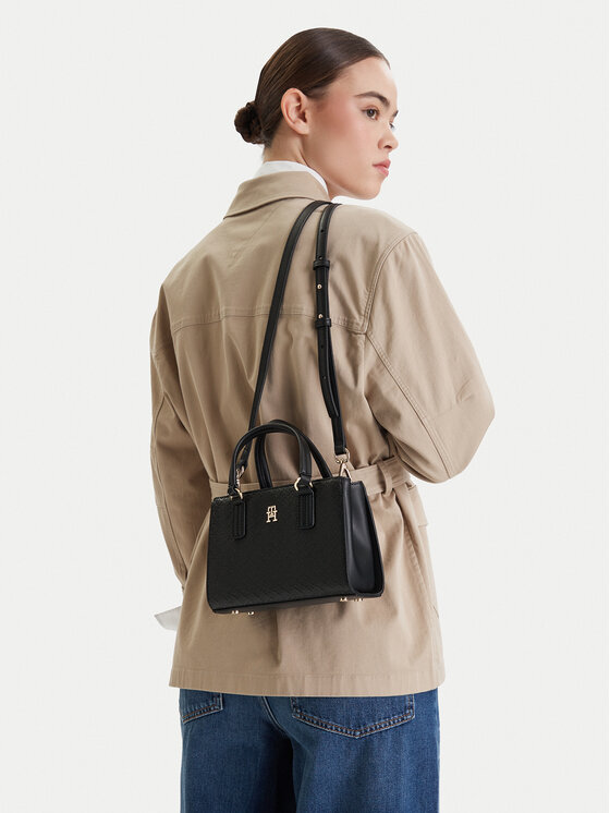 Tommy Hilfiger Torbica Tommy Hilfiger Th Daily Mini Tote Mono AW0AW18416 Crna