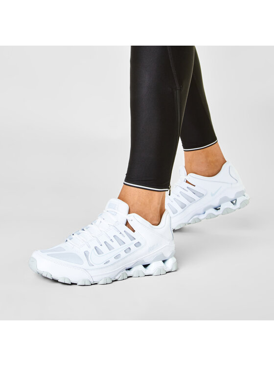 Nike Sneakersy Nike Reax 8 Tr Mesh 621716 102 Biela
