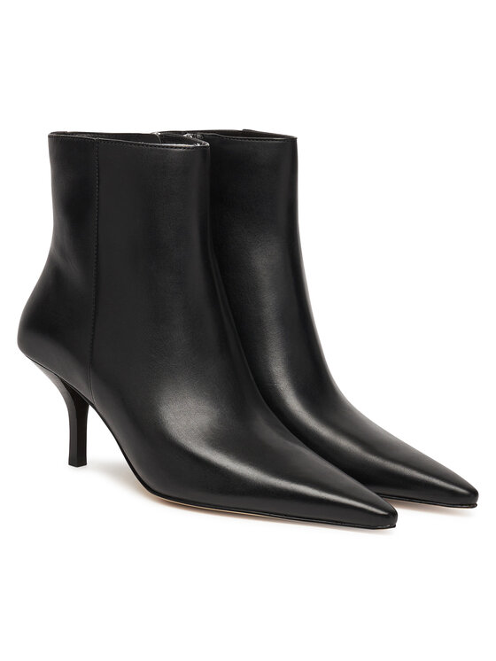 MICHAEL Michael Kors Členková obuv MICHAEL Michael Kors Selina 40F5SLME6L Čierna