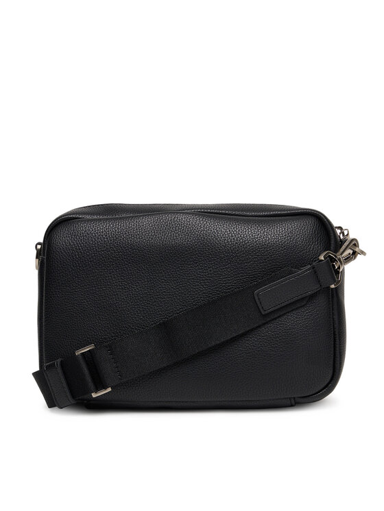 Calvin Klein Crossover torbica Calvin Klein Raised Camera Bag LV04D3159G Crna