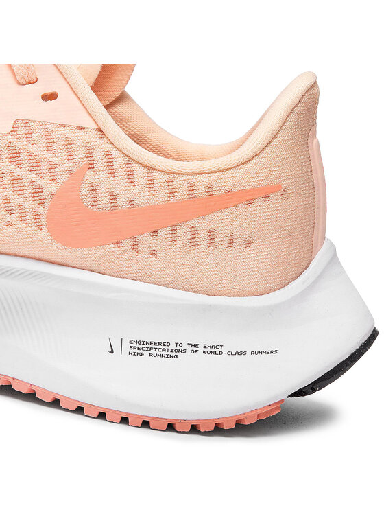 nike pegasus 37 peach