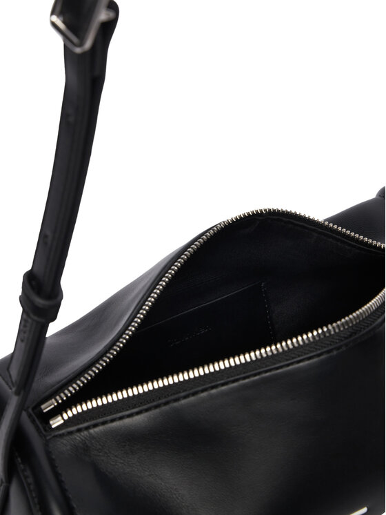 Calvin Klein Torebka Calvin Klein Bold Ck Slouchy Shoulder Bag LV04F3894G Czarny