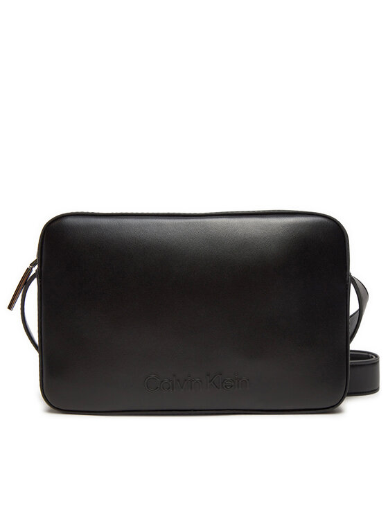 Calvin Klein Rankinė Calvin Klein K60K612555 Juoda