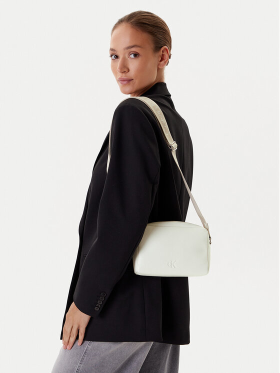Calvin Klein Jeans Bolso Calvin Klein Jeans Ultralight Ew Dble Zip Camera Ba LV04K3124G Blanco