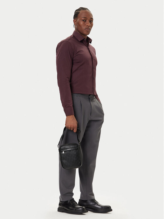 Calvin Klein Geantă crossover Calvin Klein Emblem Emboss Reporter LV04D3204G Negru