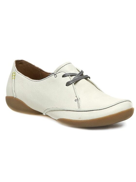 Clarks Κλειστά παπούτσια Clarks Felicia Vale 203587354 Μπεζ