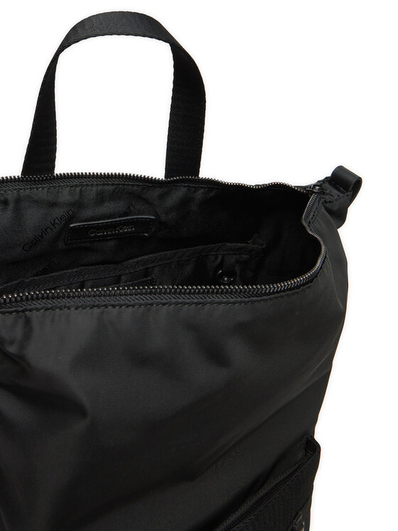Calvin Klein Nahrbtnik Calvin Klein K50K512709 Črna