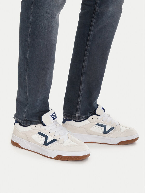 Vans Superge Vans Upland VN000D1HFUH1 Bela