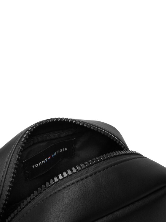 Tommy Hilfiger Ľadvinka Tommy Hilfiger Th Flag Mini Reporter AM0AM14015 Čierna