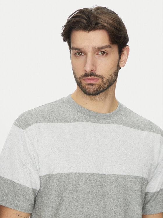 Vans Vans T-shirt Bergman VN000KUE Grigio Regular Fit