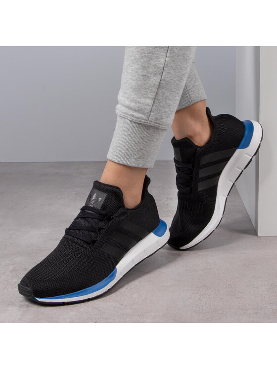 adidas Sneakersy adidas Swift Run J EE7025 Čierna