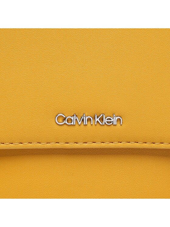 Calvin Klein Custodia per cellulare Calvin Klein Ck Must Phone Pouch Xbody K60K608246 Giallo