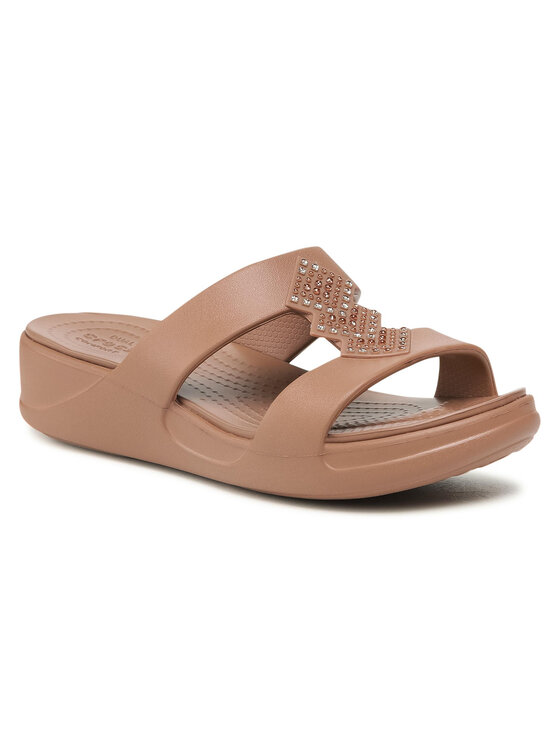Crocs Klapki Crocs Monterey Shimmer Slip-On Wedge 207143 Brązowy