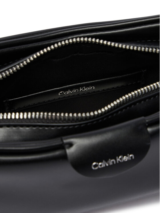 Calvin Klein Дамска чанта Calvin Klein Emblem Trio Top Handle Camera Ba LV04F3370G Черен