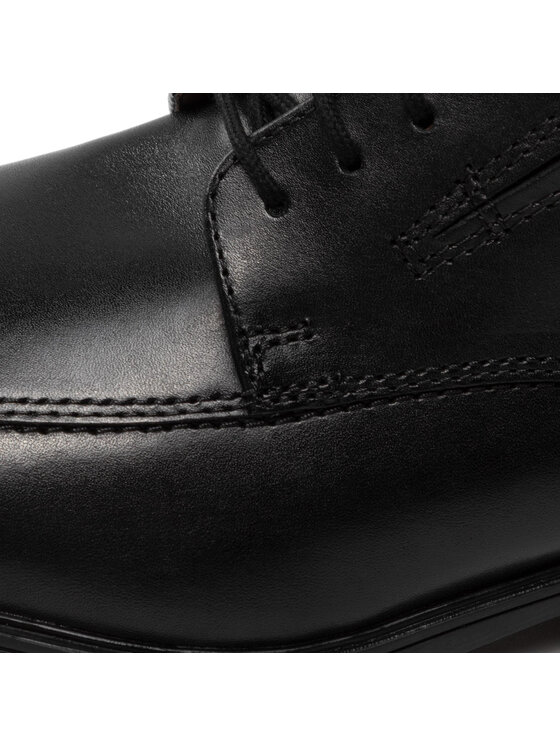 Clarks Туфлі Clarks Tilden Walk 261103107 Чорний