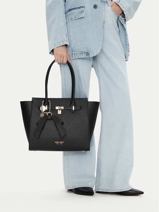 Nine West Сумка Nine West CEO-Chelsea-Charm-III-LX10186 Чорний
