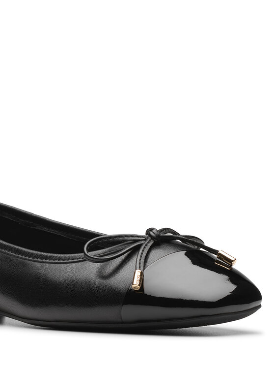 Clarks Baleríny Clarks Ubree15 Poppy 26181322 Čierna