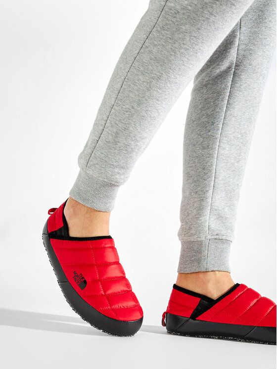 The North Face Papuče The North Face Thermoball Traction Mule V NF0A3UZNKZ31-070 Červená